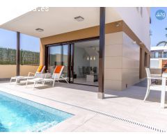 Villa en San Pedro del Pinatar, 4 dormitorios