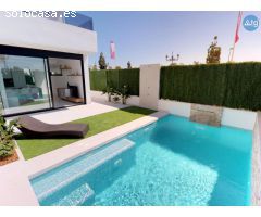 Villa en Los Alcázares, al mar 400 m