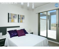 Adosado en Torrevieja, 2 dormitorios, 82 m2