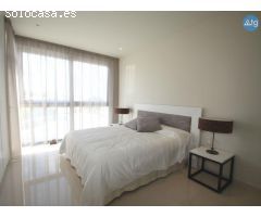 Villa en San Miguel de Salinas, 4 dormitorios