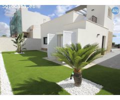 Villa en San Miguel de Salinas, 3 dormitorios, 92 m2