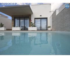 Villa en San Miguel de Salinas, 3 dormitorios, 92 m2