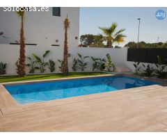 Villa en Pilar de la Horadada, hasta en campo de golf 1000 m