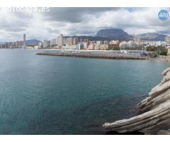 Casa en Benidorm, 4 dormitorios, 242 m2