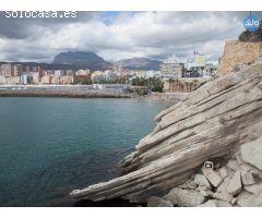 Casa en Benidorm, 4 dormitorios, 242 m2