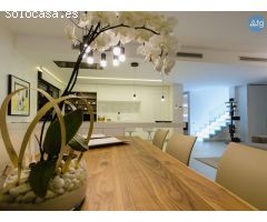 Villa en Dehesa de Campoamor, 4 dormitorios, 197 m2