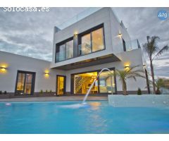 Villa en Dehesa de Campoamor, al mar 300 m
