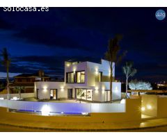 Villa en Dehesa de Campoamor, al mar 300 m