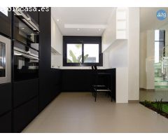 Villa en Dehesa de Campoamor, al mar 300 m