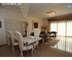 Villa en Dehesa de Campoamor, 4 dormitorios, 157 m2