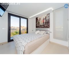 Villa en La Zenia, 4 dormitorios, 380 m2