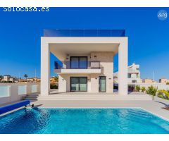 Villa en La Zenia, 4 dormitorios, 380 m2