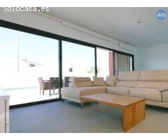 Villa en La Marina, 3 dormitorios