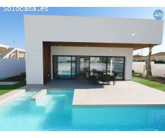 Villa en La Marina, 3 dormitorios