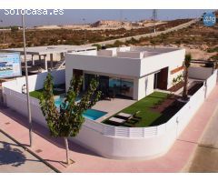 Villa en La Marina, 3 dormitorios