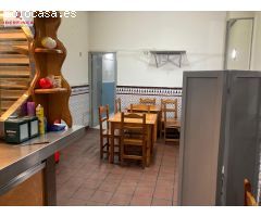 SE VENDE LOCAL CARRETERA RUEDA