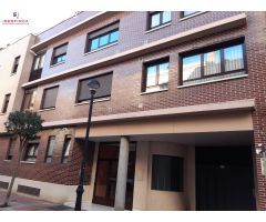 SE VENDE BONITO APARTAMENTO CON GARAJE
