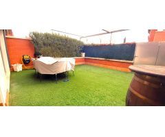 ESPECTACULAR CHALET DE 4 PLANTAS EN URBANIZACIÓN PRIVADA, EN LAS VILLAS DE EL PERAL