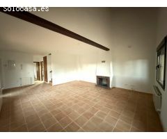 CHALET DE 4 DORMITORIOS, LISTO PARA ENTRAR A VIVIR, EN TORRECABALLEROS (SEGOVIA)