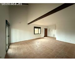 CHALET DE 4 DORMITORIOS, LISTO PARA ENTRAR A VIVIR, EN TORRECABALLEROS (SEGOVIA)