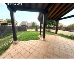 CHALET DE 4 DORMITORIOS, LISTO PARA ENTRAR A VIVIR, EN TORRECABALLEROS (SEGOVIA)