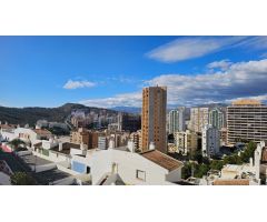 Apartamento de tres dormitorios en Montbenidorm