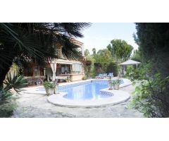 Villa en Venta en la Nucia, Alicante