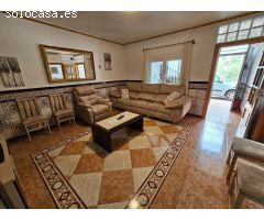 GRAN CASA DE DOS PLANTAS A LA VENTA EN LA PEZA