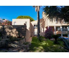 *¡Descubre tu Refugio Ideal en La Manga del Mar Menor! Espaciosa Villa con Vistas al Mar*