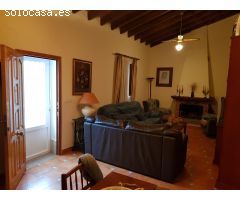 CASA CON TERRENO EN LAS PALAS