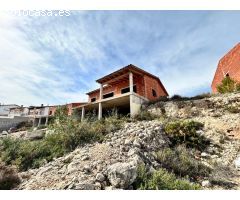 CHALET EN CONSTRUCCIÓN EN LA BESANA DE LENOVA