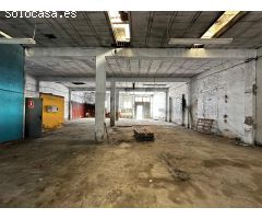 ¡Atención! Se vende nave industrial en Real con salida a dos calles.