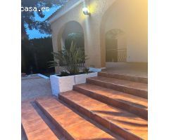 ESTUPENDO CHALET EN URBANIZACIÓN SIERRA MAR DE PICASSENT