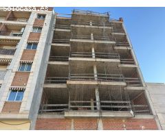 Edificio en construcción con 10 viviendas, garajes y trasteros en excelente ubicación