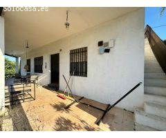 CHALET EN URBANIZACIÓN ALMAGUER CON LUZ ELÉCTRICA
