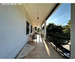 CHALET EN URBANIZACIÓN ALMAGUER CON LUZ ELÉCTRICA