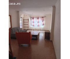 Piso exterior con patio y plaza de aparcamiento