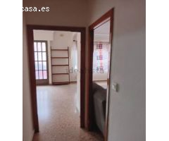 Piso exterior con patio y plaza de aparcamiento