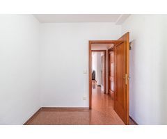 Amplia vivienda en Carlet, con plaza de parking,  luminosa y con vistas