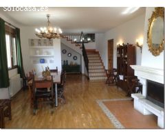 Chalet en Venta en Husillos, Palencia