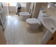 SE VENDE  PISO EN VENTA DE BAÑOS.