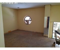 DISPONIBLE A LA VENTA LOCAL EN ZONA LOS TRIGALES PALENCIA