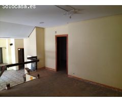 DISPONIBLE A LA VENTA LOCAL EN ZONA LOS TRIGALES PALENCIA
