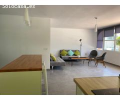 SE ALQUILA MEDIA TEMPORADA DEL 1/9/2024 - 30/6/2025  BONITO APARTAMENTO CON VISTAS AL MAR  EN BENALM