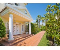 Se vende magnifica villa en Mijas Golf