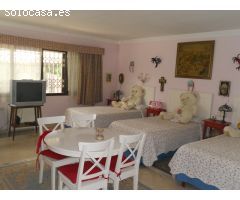 SE VENDE MAGNIFICA VILLA EN  URBANIZACION SOLYMART (BENALMADENA)