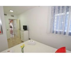 Se alquila MEDIA TEMPORADA desde el 15/09/2025-31/05/2026 precioso apartamento a 250 metros de la pl