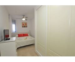 Se alquila MEDIA TEMPORADA desde el 15/09/2025-31/05/2026 precioso apartamento a 250 metros de la pl