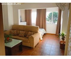 MEDIA TEMPORADA . SE ALQUILA DESDE 1,12,24-15.5.25 BONITO APARTAMENTO CON AMPLIA TERRAZA EN BENALMAD