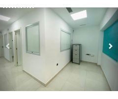 EN VENTA EDIFICIO DESTINADO AL CENTRO MÉDICO, SITUADO EN  BENALMADENA